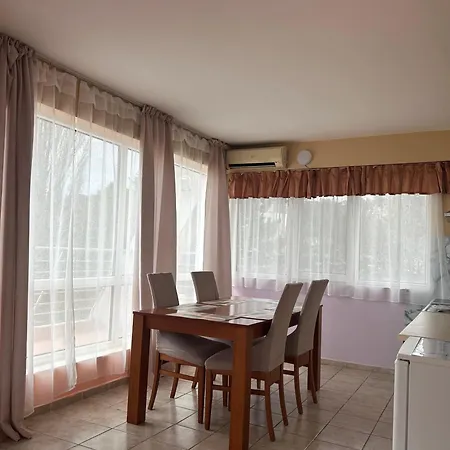 Apartment For Guests Einstein Goldstrand