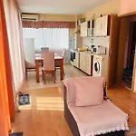 Апартаменты For Guests 