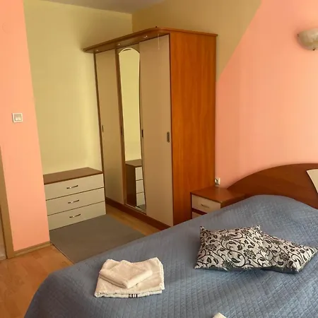 Апартаменты For Guests 