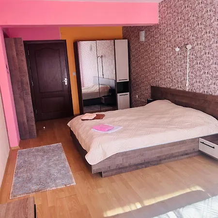 For Guests Einstein Apartment *