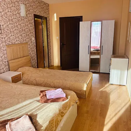 Апартаменты For Guests 